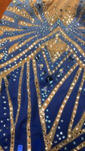costume geometrico blu gradiente